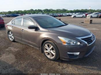  Salvage Nissan Altima