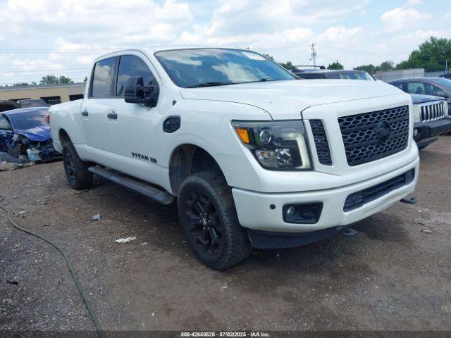  Salvage Nissan Titan