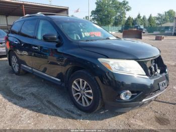 Salvage Nissan Pathfinder