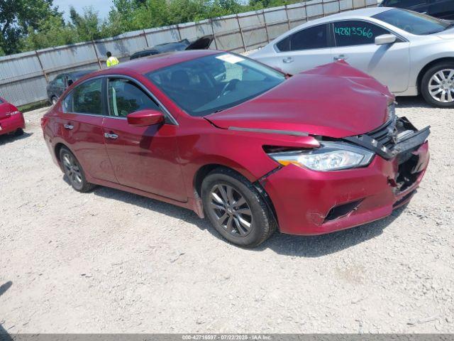  Salvage Nissan Altima