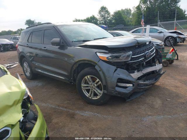  Salvage Ford Explorer