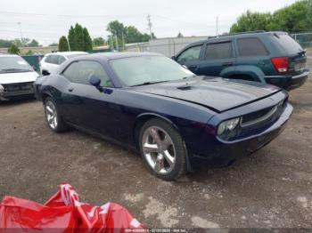  Salvage Dodge Challenger