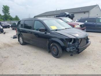  Salvage Chrysler Town & Country