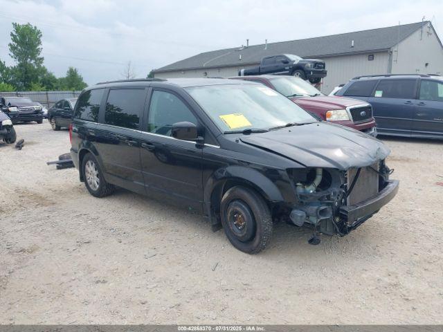 Salvage Chrysler Town & Country