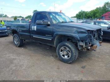  Salvage Chevrolet Silverado 2500