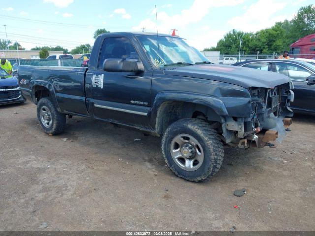  Salvage Chevrolet Silverado 2500