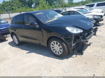  Salvage Porsche Cayenne