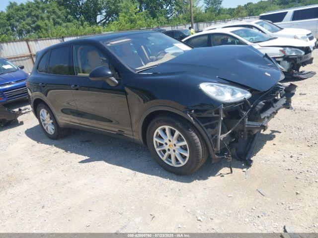  Salvage Porsche Cayenne