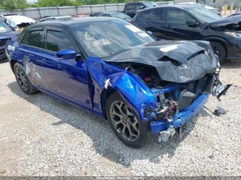  Salvage Chrysler 300