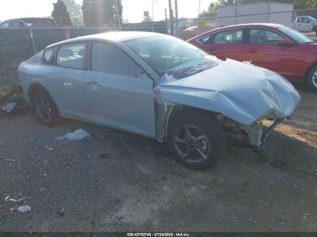  Salvage Kia K4