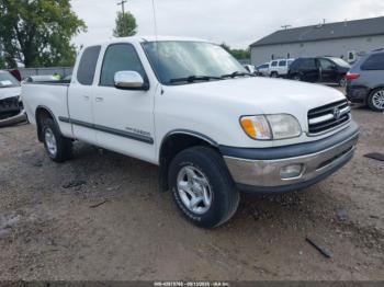  Salvage Toyota Tundra