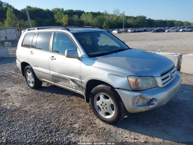  Salvage Toyota Highlander