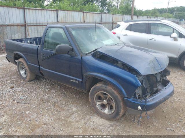  Salvage Chevrolet S-10