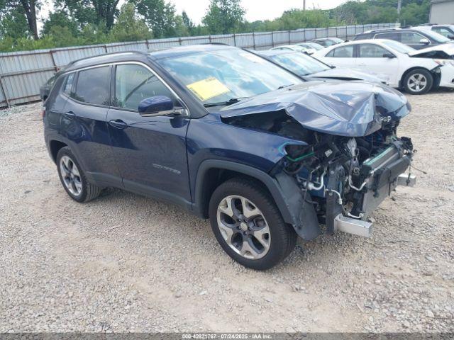  Salvage Jeep Compass
