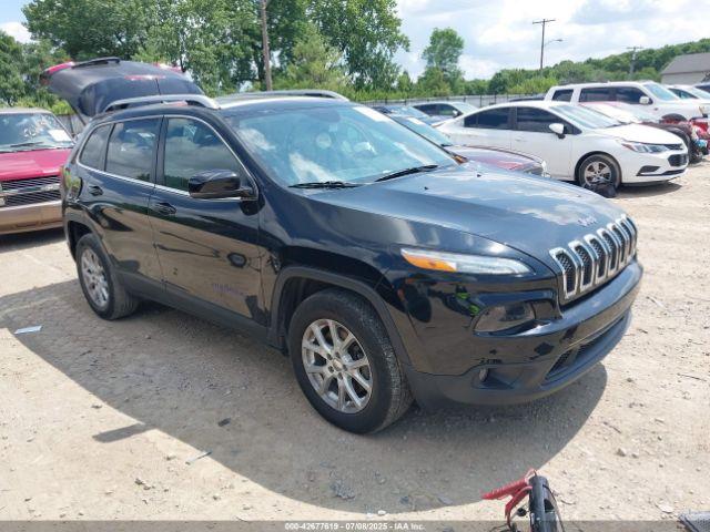  Salvage Jeep Cherokee