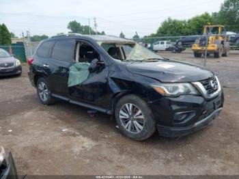  Salvage Nissan Pathfinder