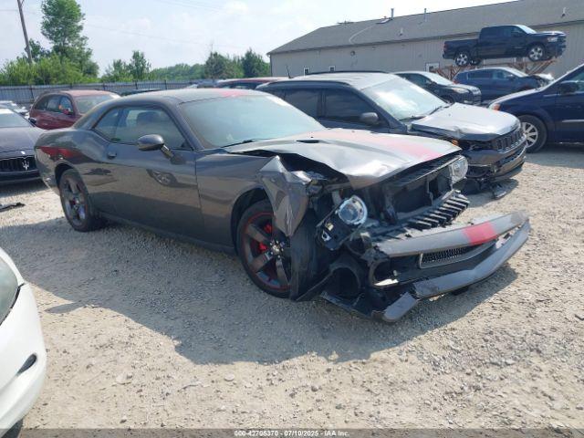 Salvage Dodge Challenger