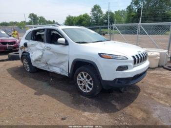 Salvage Jeep Cherokee