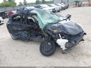  Salvage Toyota Prius c