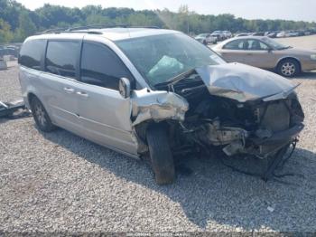  Salvage Chrysler Town & Country