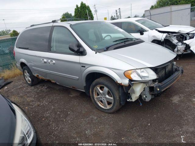  Salvage Dodge Grand Caravan