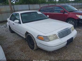  Salvage Ford Crown Victoria