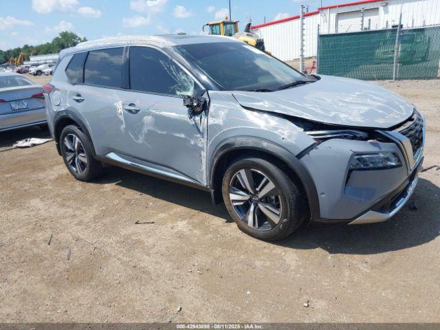  Salvage Nissan Rogue