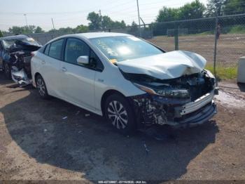  Salvage Toyota Prius Prime