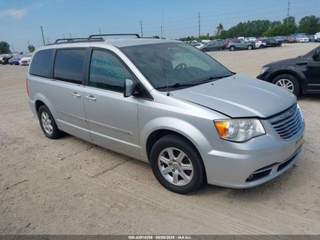  Salvage Chrysler Town & Country
