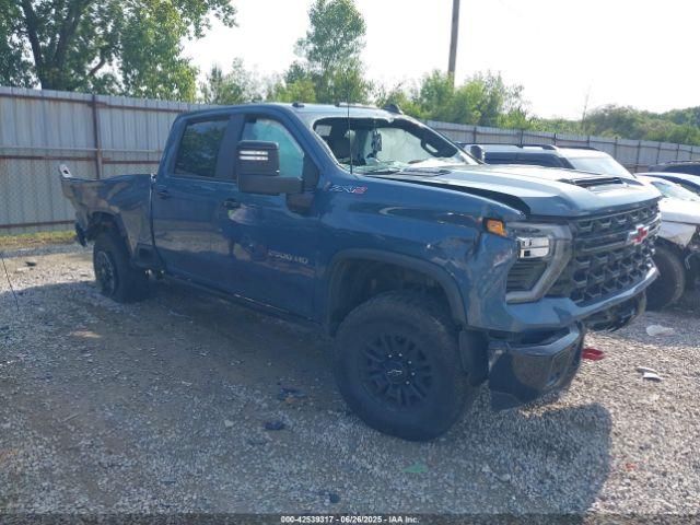  Salvage Chevrolet Silverado 2500