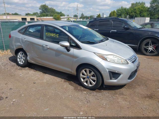 Salvage Ford Fiesta