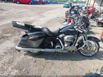  Salvage Harley-Davidson Flhx