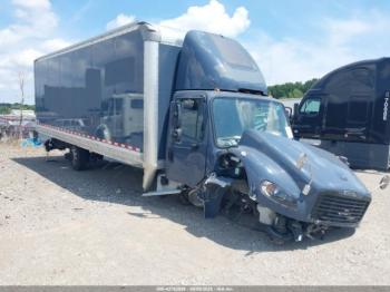 Salvage Freightliner M2 106
