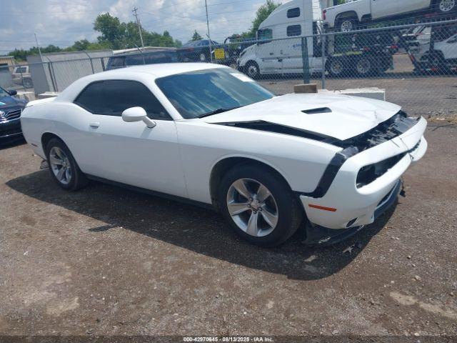  Salvage Dodge Challenger