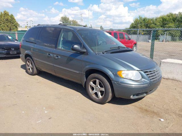  Salvage Chrysler Town & Country