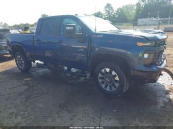  Salvage Chevrolet Silverado 2500