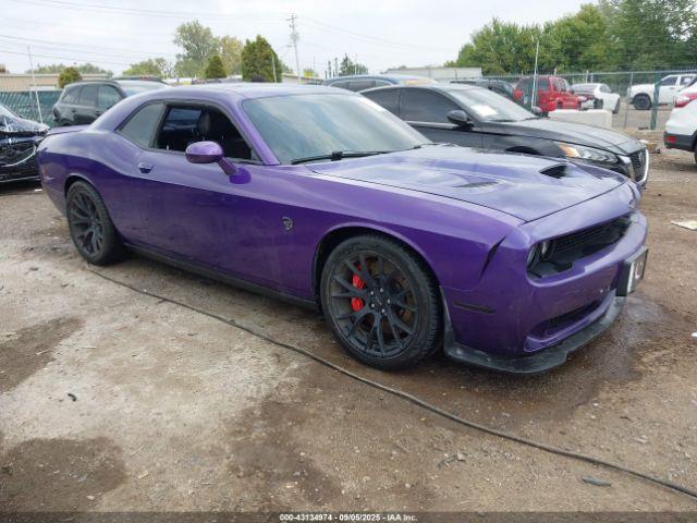  Salvage Dodge Challenger