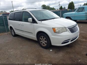  Salvage Chrysler Town & Country