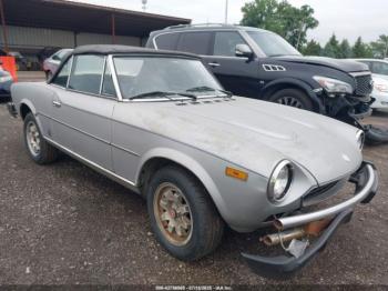  Salvage FIAT Spider