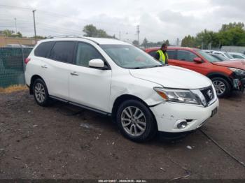  Salvage Nissan Pathfinder