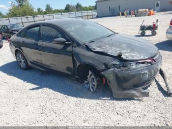  Salvage Chrysler 200