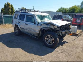  Salvage Jeep Commander