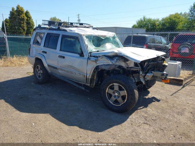  Salvage Jeep Commander
