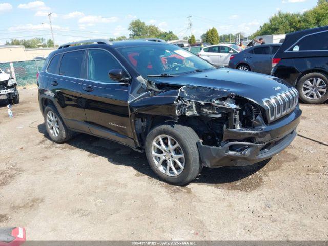  Salvage Jeep Cherokee