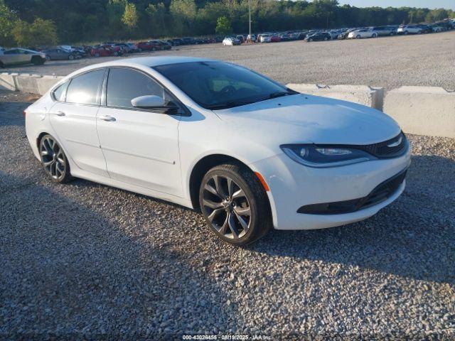  Salvage Chrysler 200