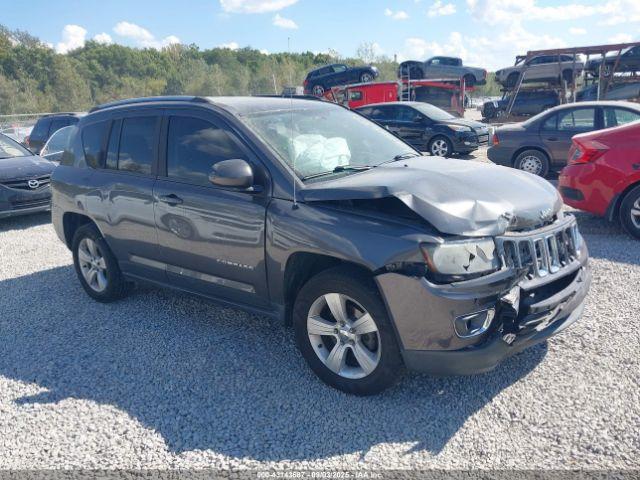  Salvage Jeep Compass
