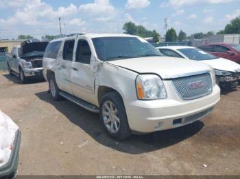  Salvage GMC Yukon