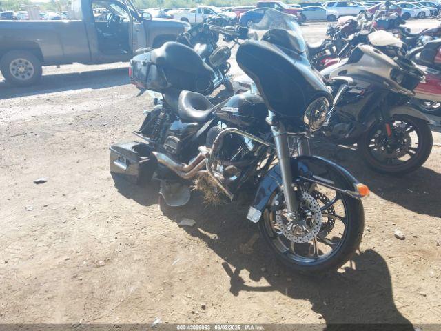  Salvage Harley-Davidson Flhtk