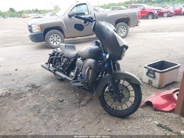  Salvage Harley-Davidson Flhxs