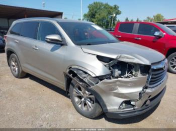  Salvage Toyota Highlander